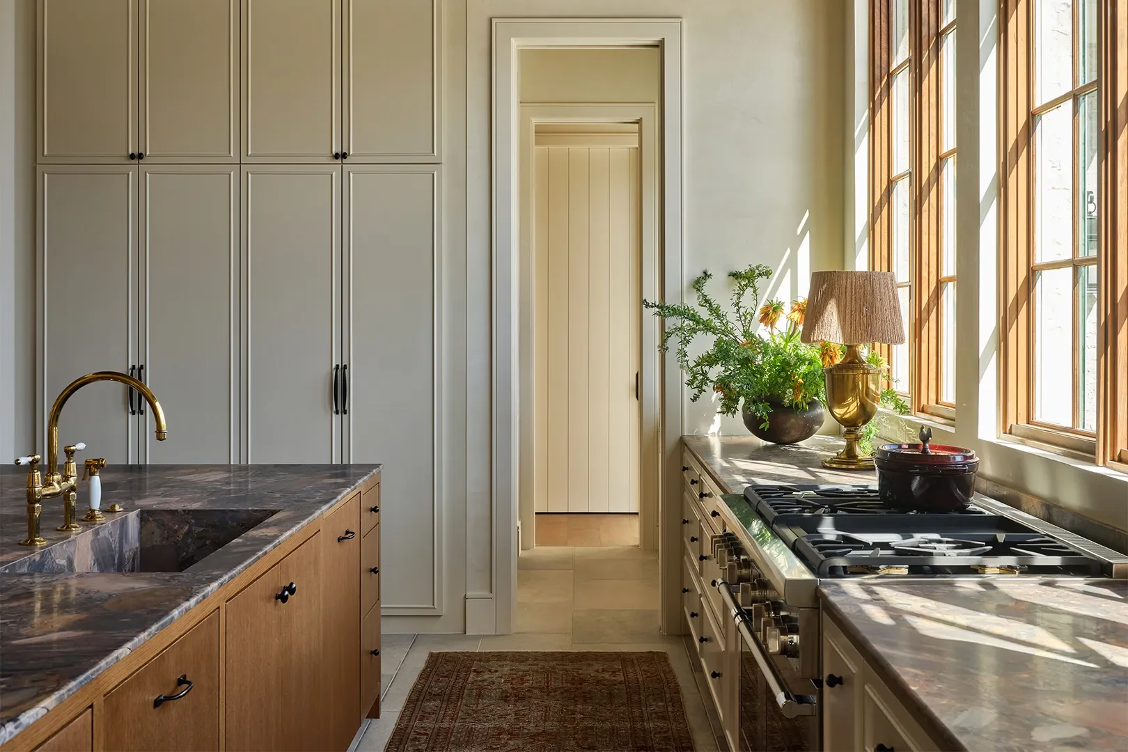 Top Interior Designers Reveal the Kitchen Countertop Material Defining 2026