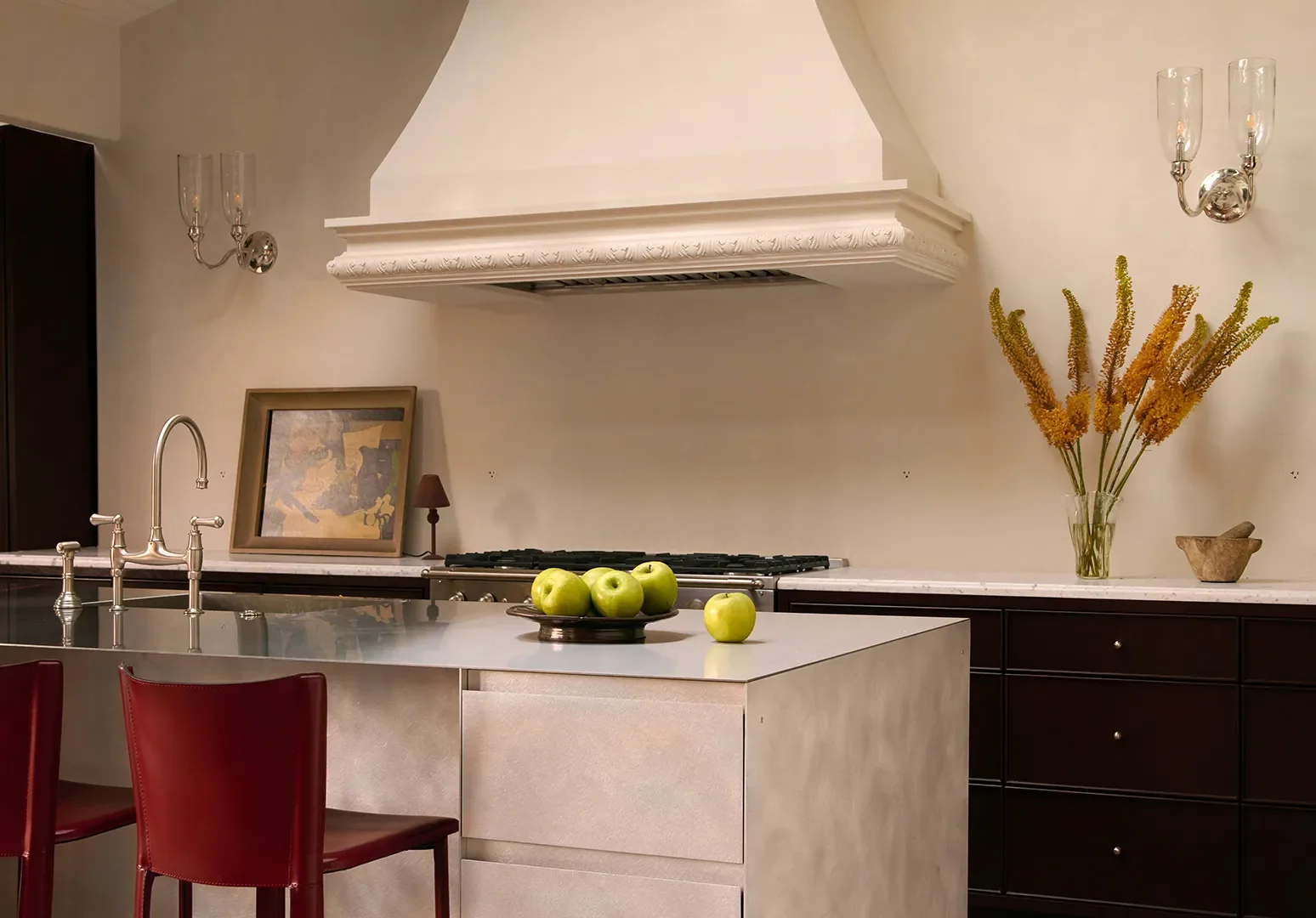 Top Interior Designers Reveal the Kitchen Countertop Material Defining 2026