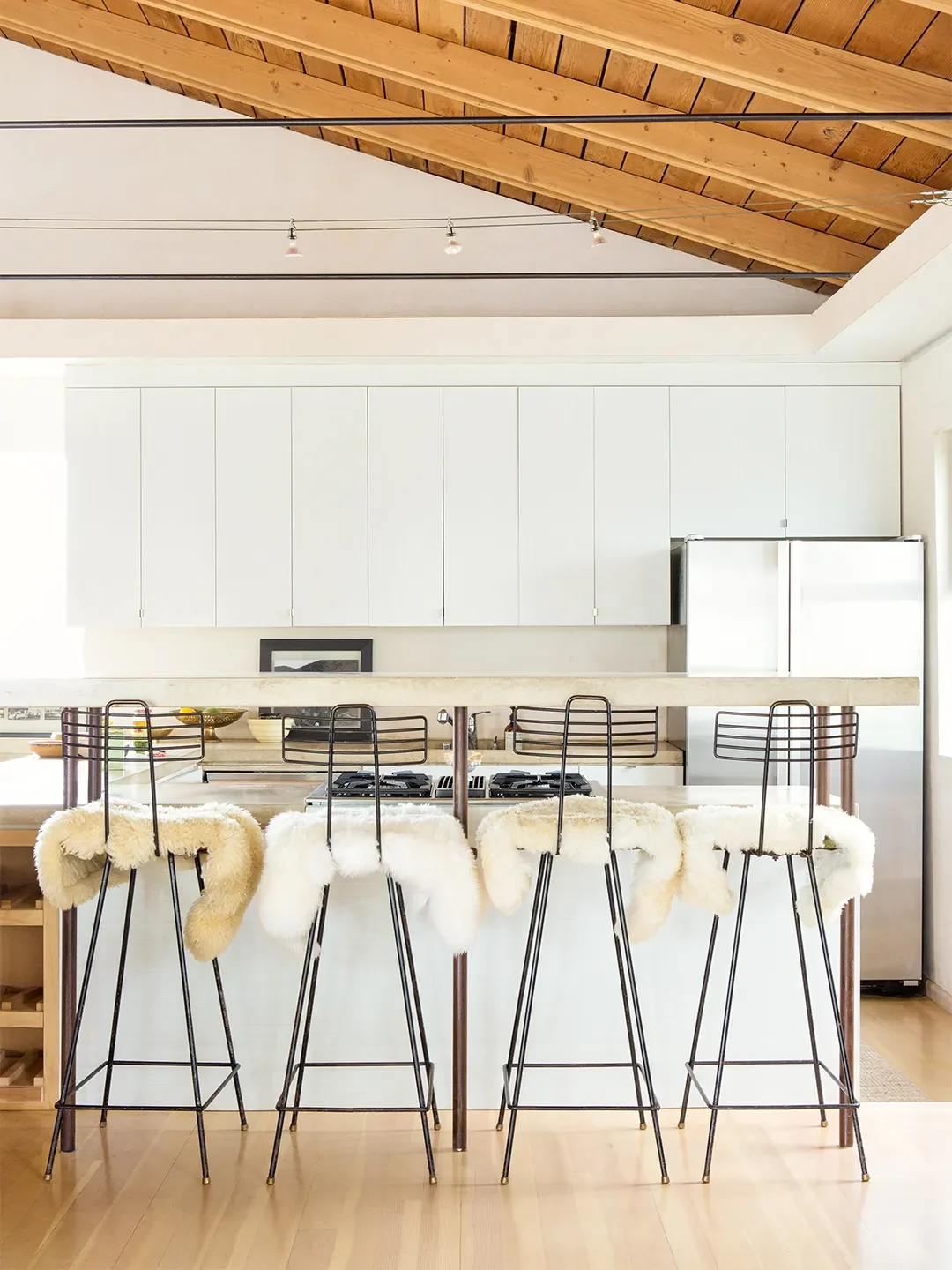 Top Interior Designers Reveal the Kitchen Countertop Material Defining 2026