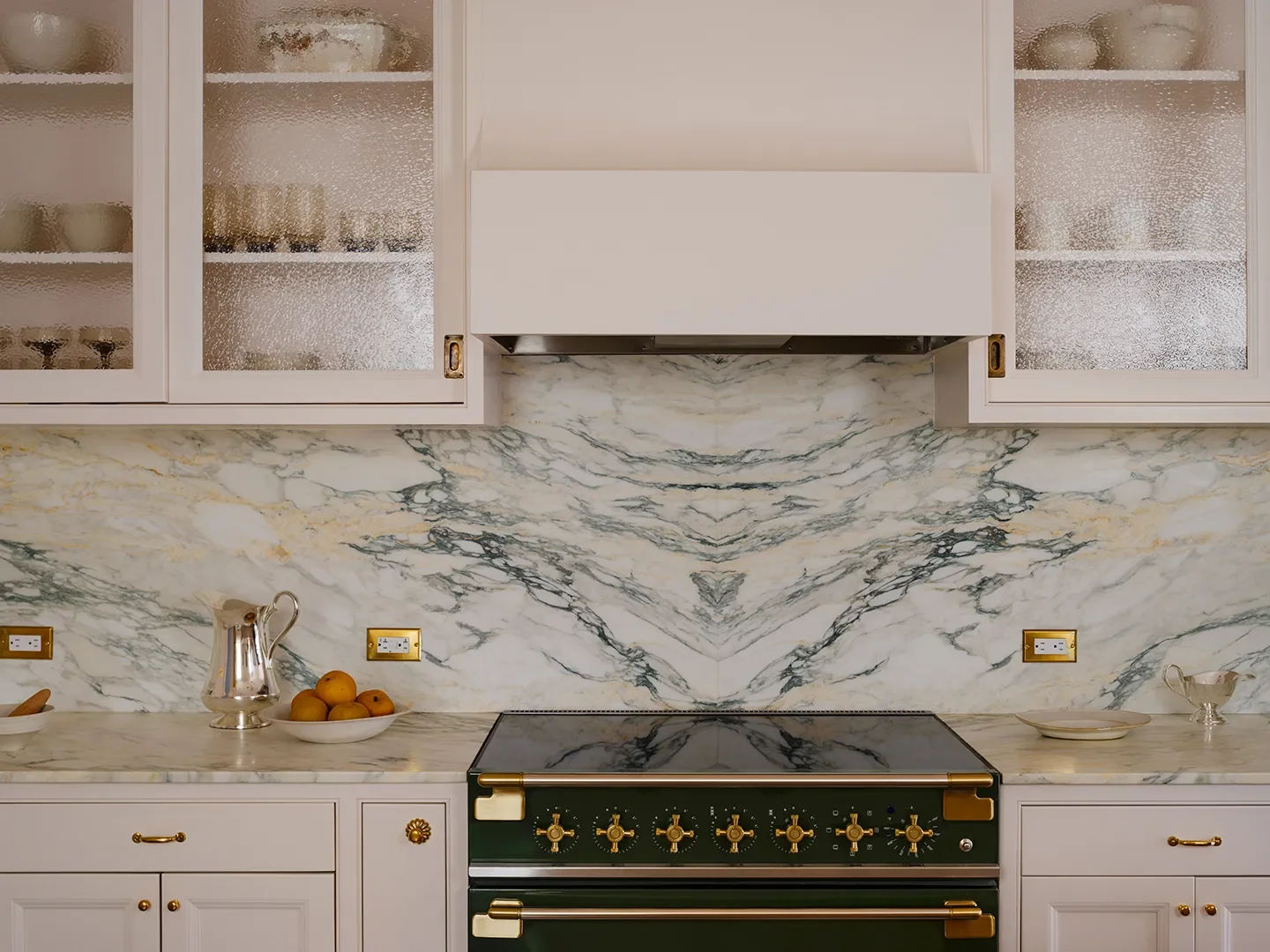 Before & After: A Victorian Townhouse Kitchen Moves Across the Floor Plan—and Gets Drenched in Pink