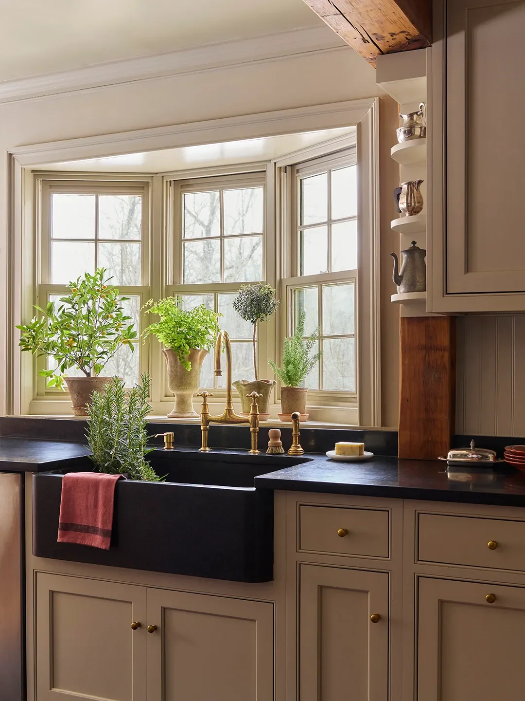 Before & After: Curated Auction Finds and Timeworn Brass Give This Connecticut Kitchen Its Soul