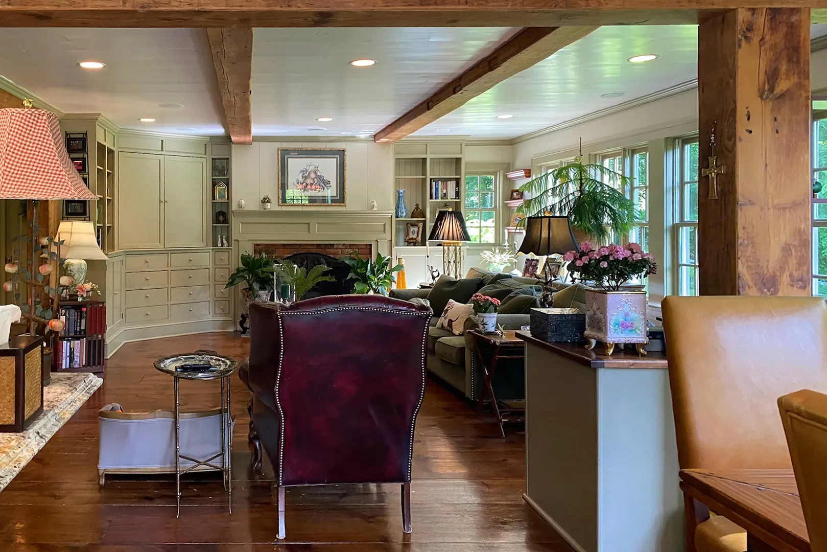 Before & After: Curated Auction Finds and Timeworn Brass Give This Connecticut Kitchen Its Soul