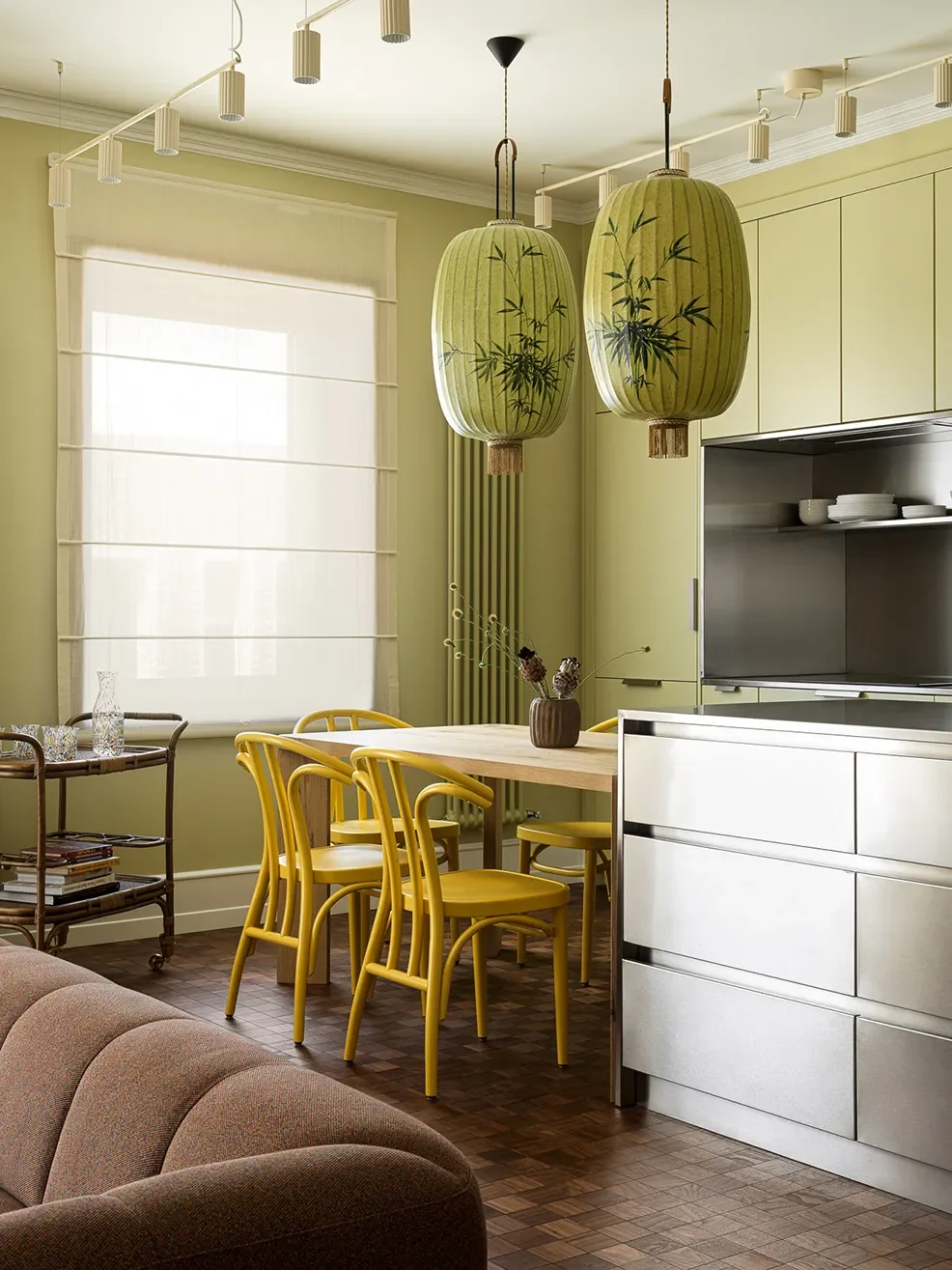 A Platform Kitchen and Fearless Color Transform This Kazakhstan Apartment Into a Warm, Artful Retreat