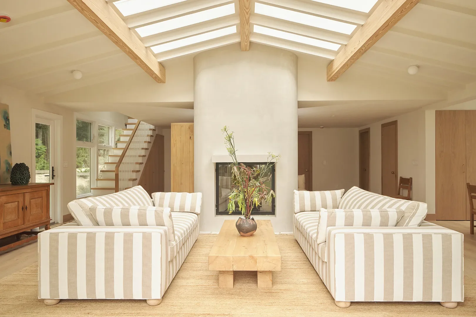 Luminous, Diffused Light Steals the Show in This Serene East Hampton Retreat
