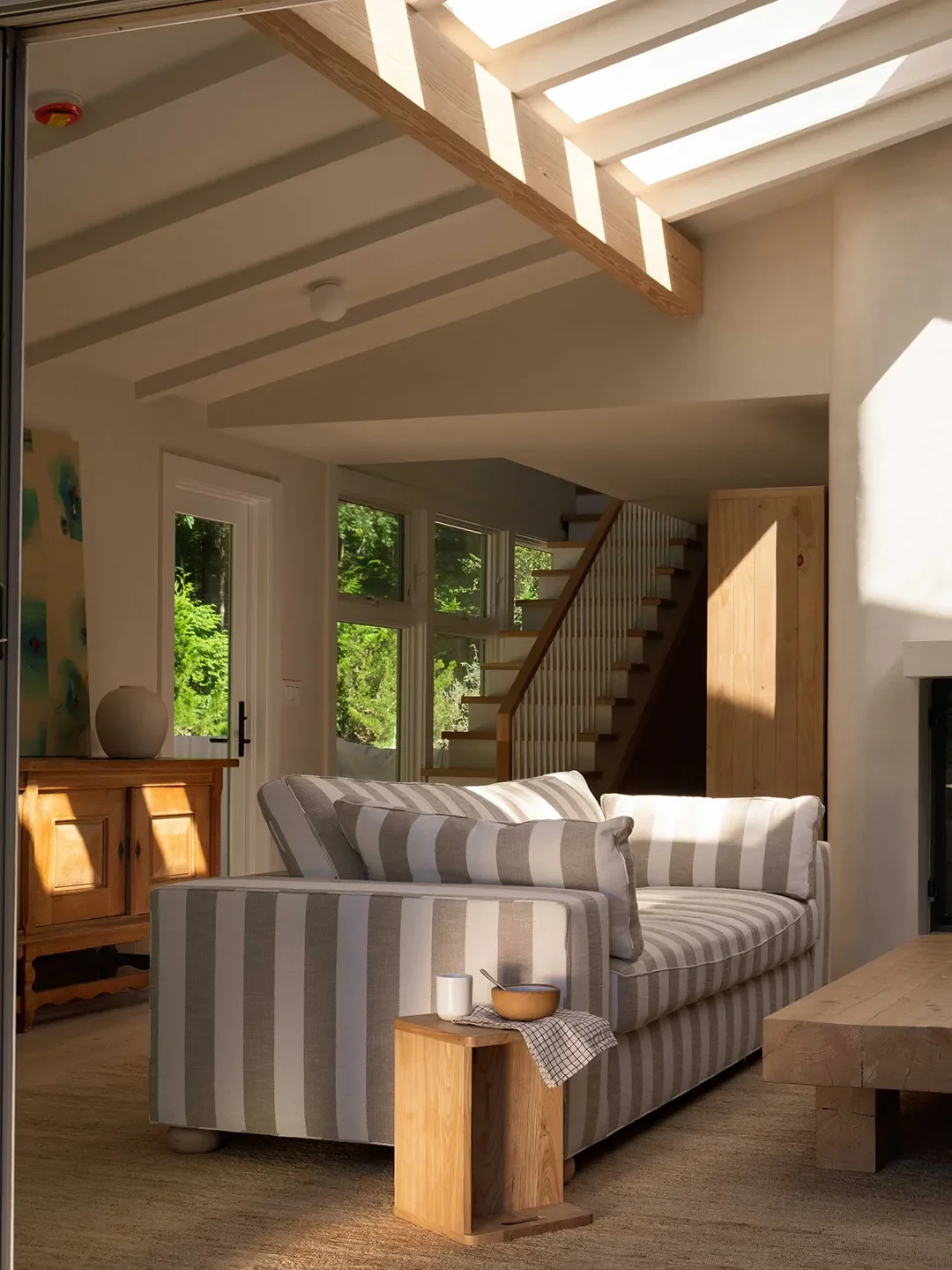 Luminous, Diffused Light Steals the Show in This Serene East Hampton Retreat