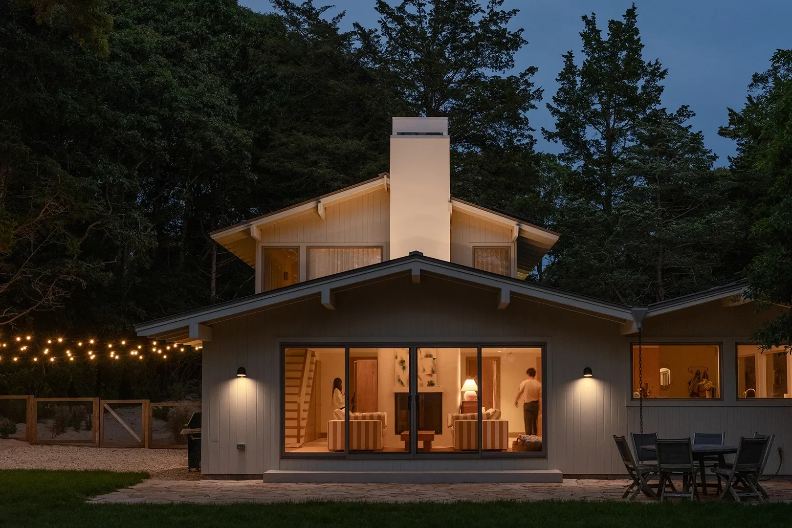 Luminous, Diffused Light Steals the Show in This Serene East Hampton Retreat