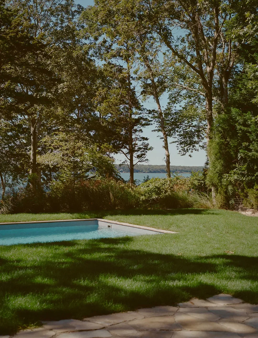 Luminous, Diffused Light Steals the Show in This Serene East Hampton Retreat
