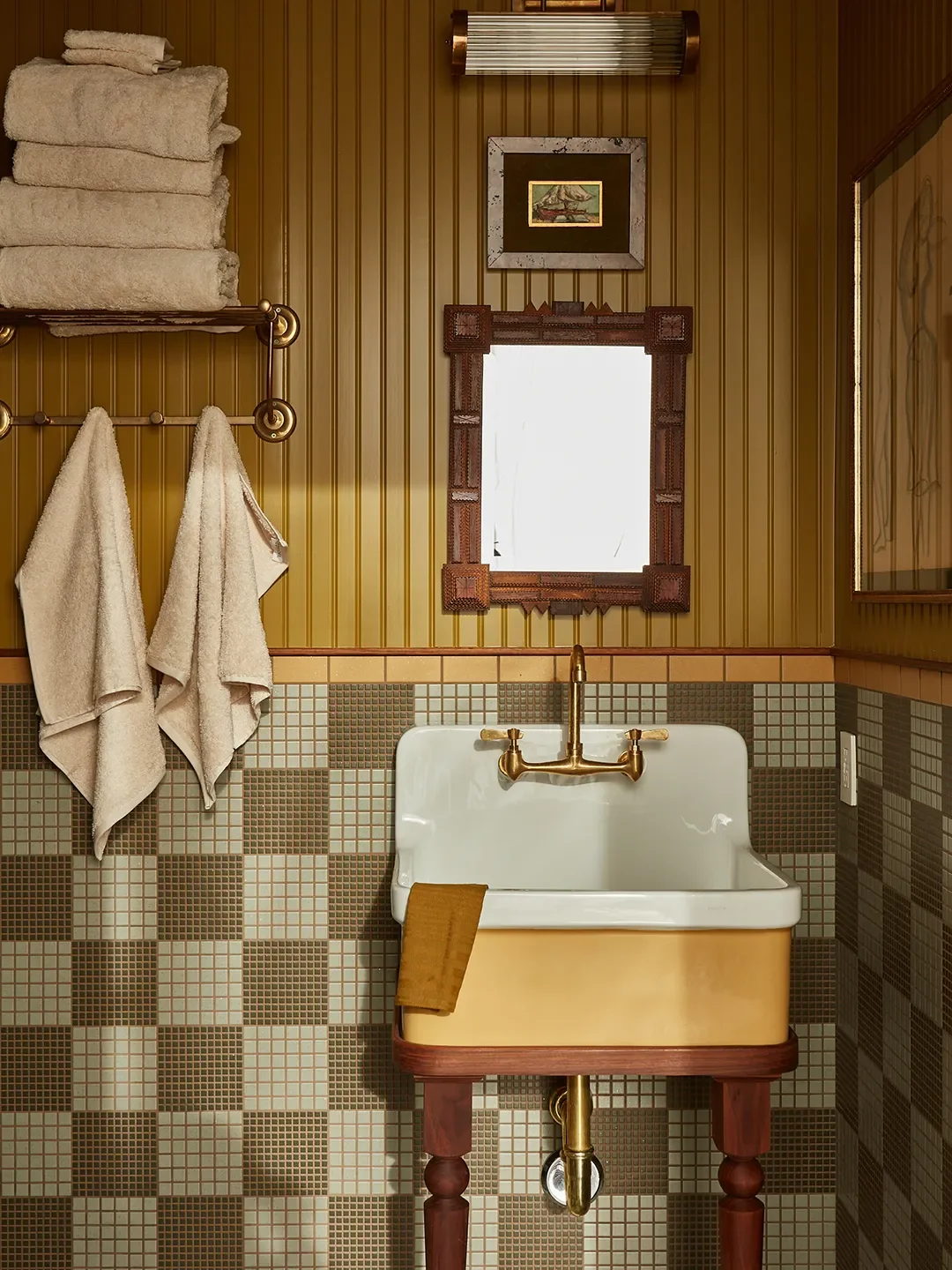 How Beadboard Paneling Brings Warmth and Character to the Kitchen—Without the Tile Price Tag