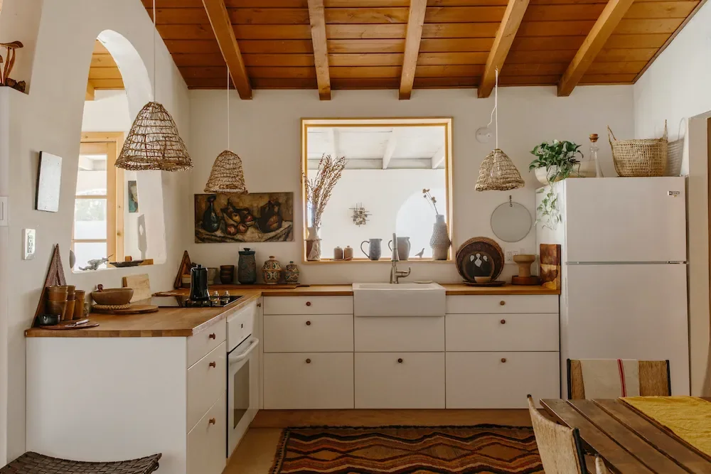 The Pass-Through Window Is Back—and Designers Are Reinventing It for Modern Homes