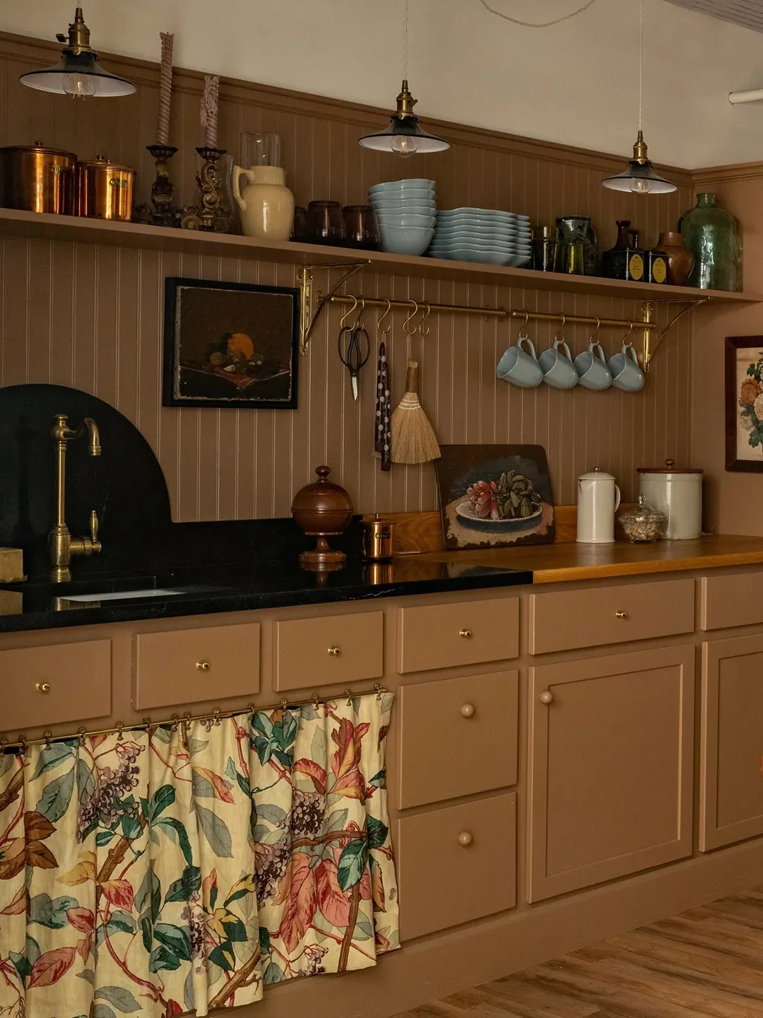 Moody Cottagecore Kitchens Are the Dark, Dramatic Twist Your Home Needs This Year