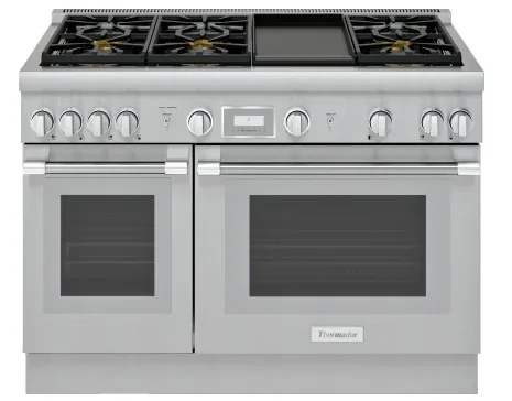 15 Designers Sound Off on the Best-Looking Kitchen Range You Can Buy
