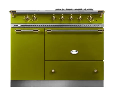 15 Designers Sound Off on the Best-Looking Kitchen Range You Can Buy