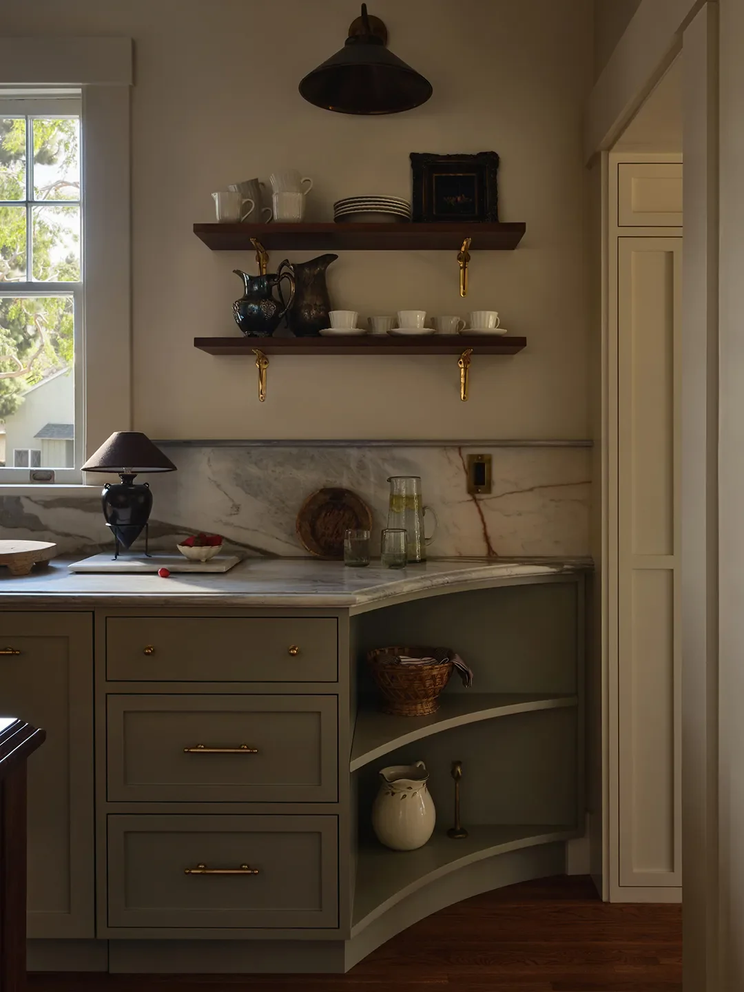 18 Designers Weigh In on the Kitchen Cabinet Style That Will Dominate 2026